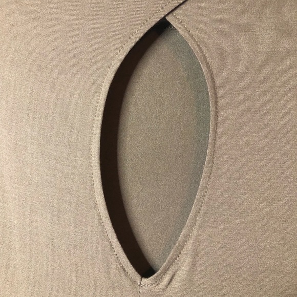 Tan dress - Picture 5 of 6